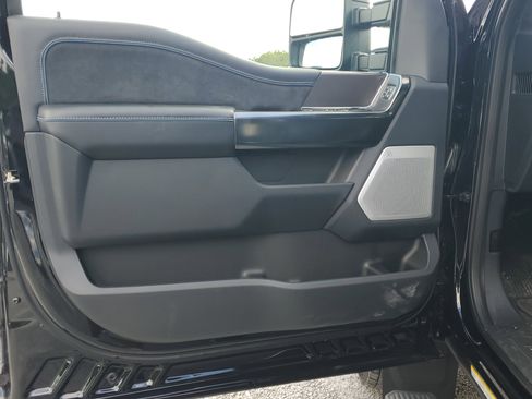 New 2026 Ford F450 Platinum w/ FX4 Off-Road Package image 15