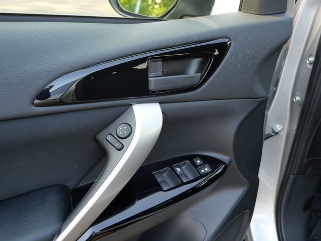 Used 2026 Mitsubishi Eclipse Cross LE AWD/4WD image 15