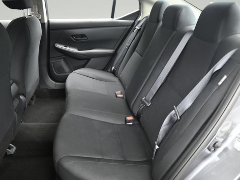 Used 2025 Nissan Sentra S FWD image 11