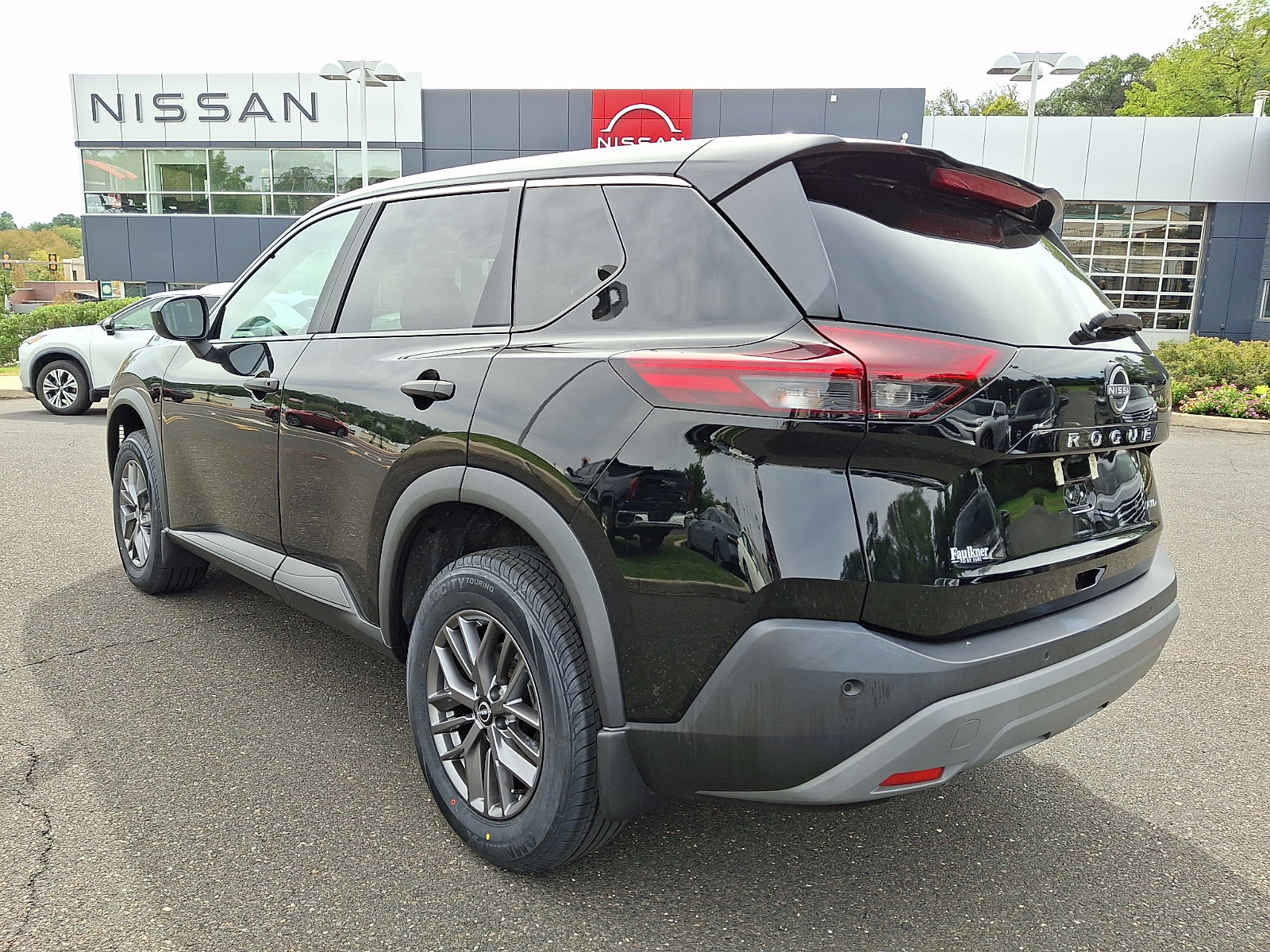 Certified 2023 Nissan Rogue S AWD/4WD image 4