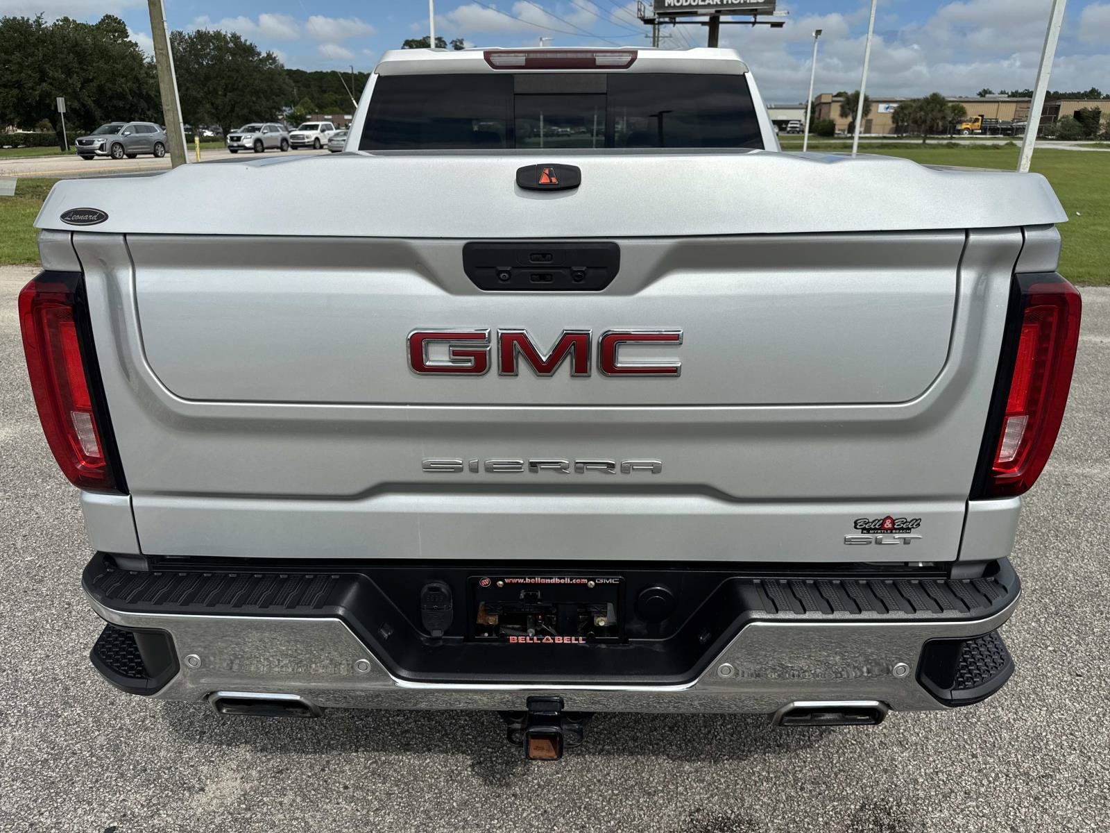 Used 2021 GMC Sierra 1500 SLT w/ SLT Premium Package AWD/4WD image 5