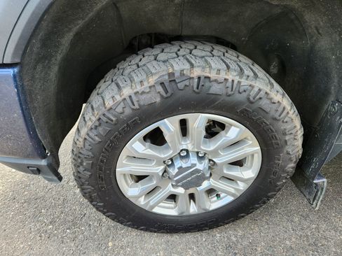 Used 2023 GMC Sierra 2500 Denali image 28