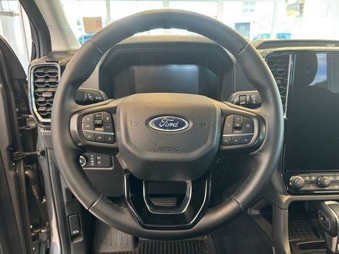Used 2025 Ford Ranger XLT AWD/4WD image 17