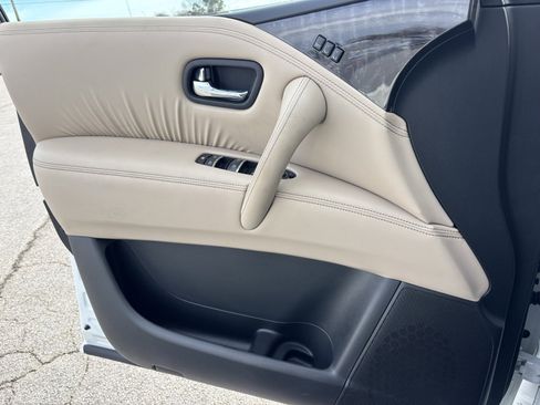 Used 2024 Nissan Armada Platinum w/ Captain's Chairs Package image 16