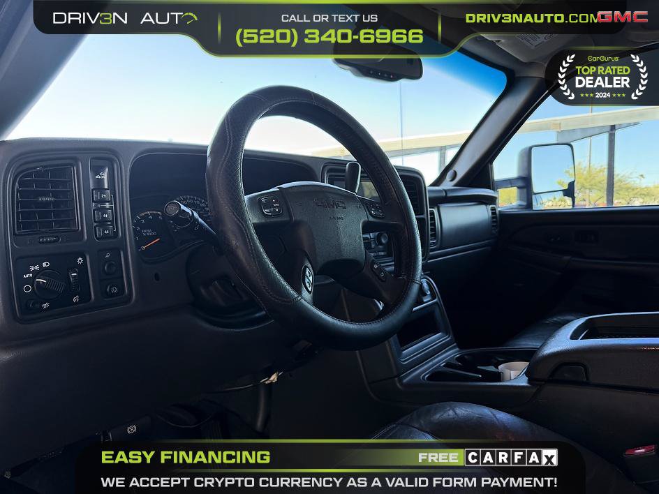 Used 2004 GMC Sierra 2500 SLT w/ Heavy-Duty Power Package AWD/4WD image 11