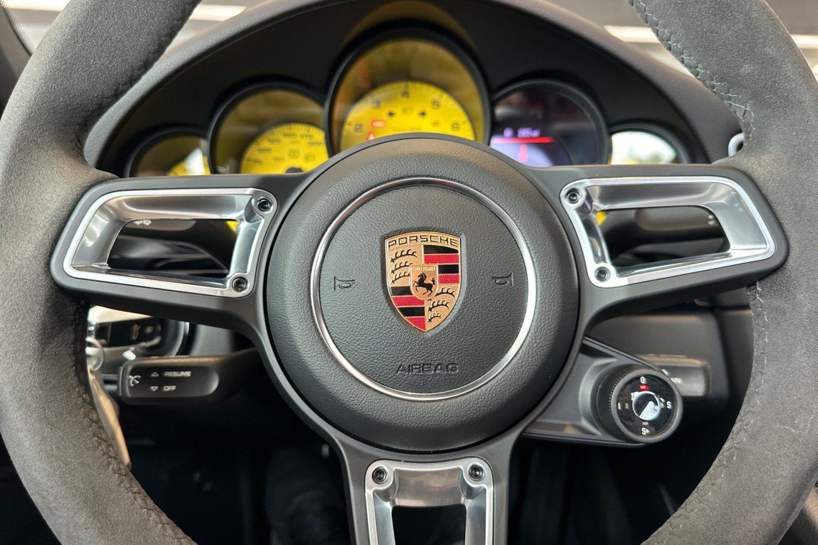 Certified 2018 Porsche 911 Carrera T RWD image 22