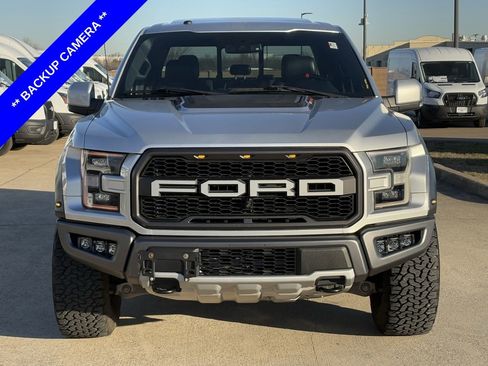 Used 2018 Ford F150 Raptor w/ Equipment Group 802A Luxury image 9