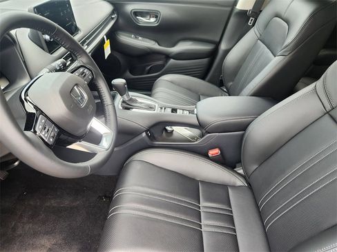 New 2026 Honda HR-V EX-L image 8