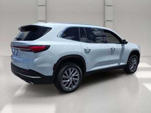 Used 2026 Buick Enclave Preferred w/ Power Package FWD image 5
