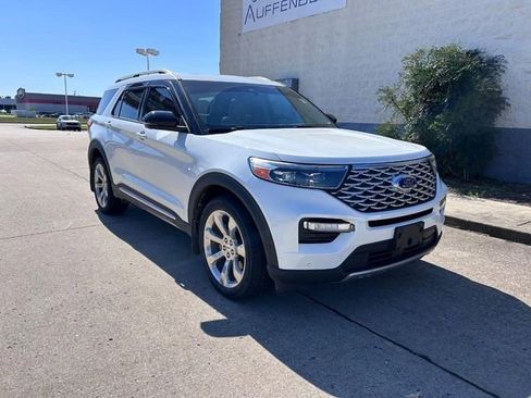 Used 2020 Ford Explorer Platinum w/ Premium Technology Package image 1