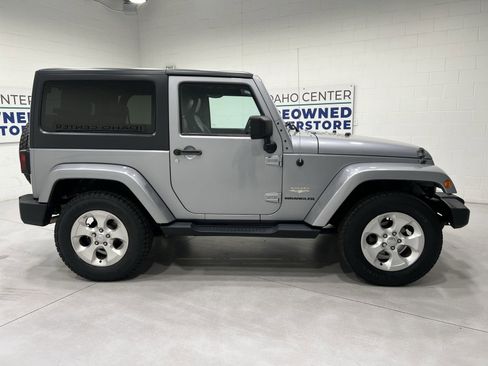 Used 2013 Jeep Wrangler Sahara w/ Connectivity Group image 9