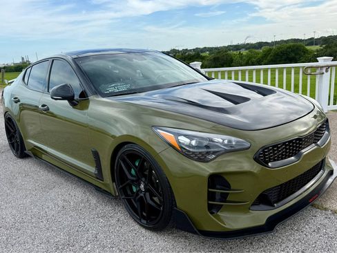 Used 2019 Kia Stinger GT2 AWD/4WD image 3