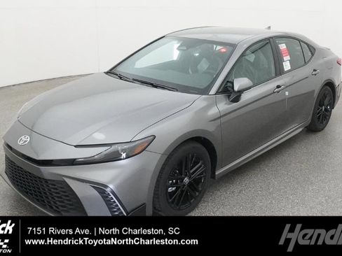 New 2026 Toyota Camry SE FWD image 1