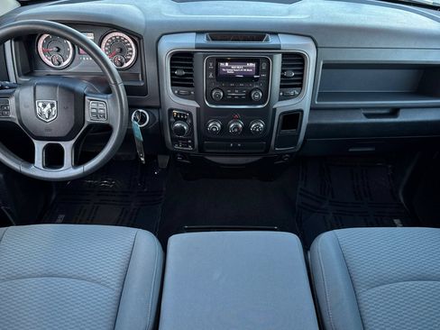 Used 2019 RAM 1500 Express AWD/4WD image 15