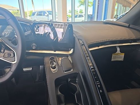 Certified 2025 Chevrolet Corvette Z06 image 10