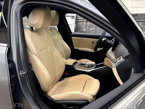 Used 2026 BMW 330i Sedan w/ Premium Package RWD image 10
