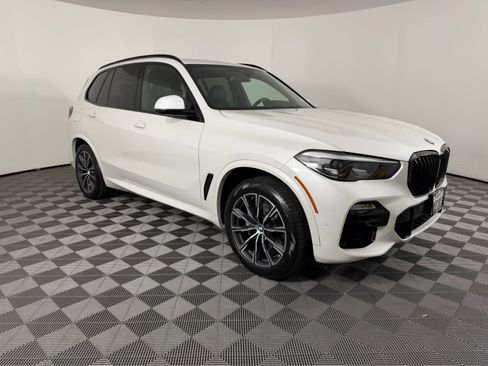 Used 2020 BMW X5 xDrive40i w/ M Sport Package image 1