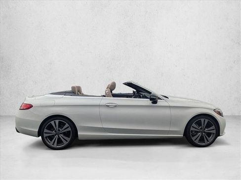 Used 2017 Mercedes-Benz C 300 Cabriolet image 4