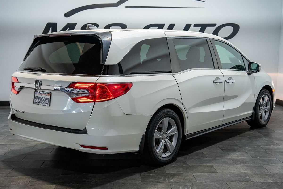 Used 2018 Honda Odyssey EX-L image 2