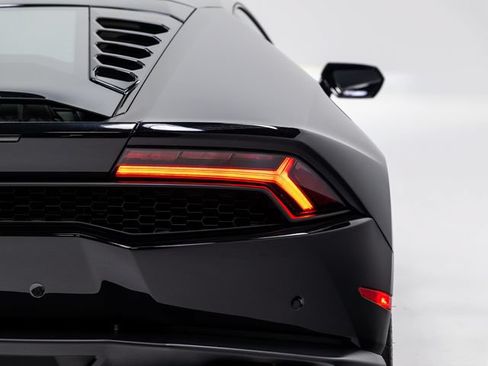 Used 2018 Lamborghini Huracan LP 610-4 AWD/4WD image 77