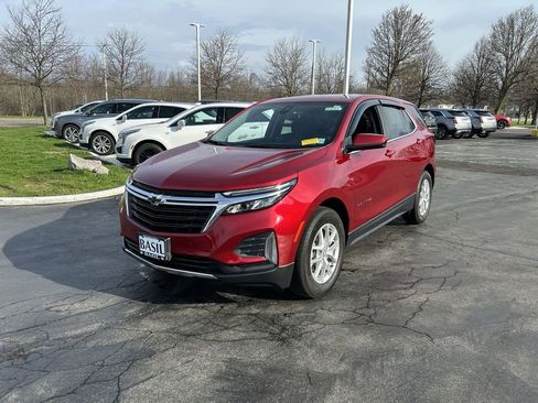 Used 2024 Chevrolet Equinox LT image 4