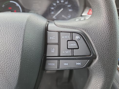 Certified 2024 Toyota Sienna LE image 26