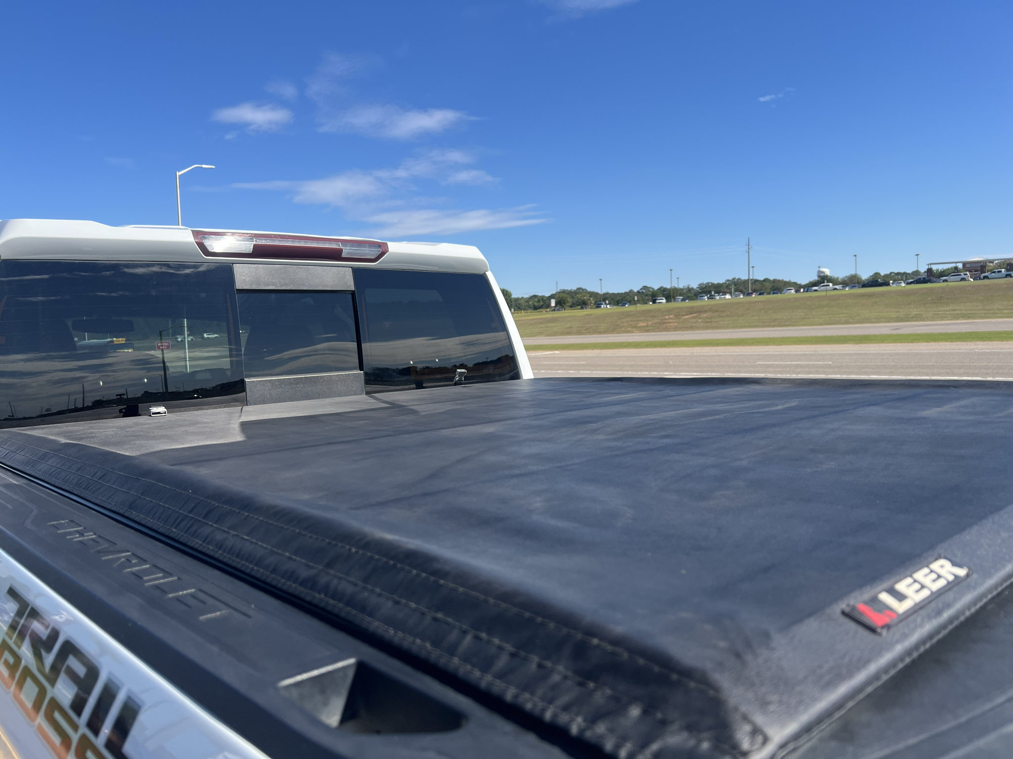 Used 2021 Chevrolet Silverado 1500 LT Trail Boss w/ Convenience Package II AWD/4WD image 8
