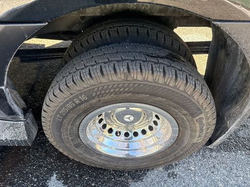 Used 2023 Mercedes-Benz Sprinter 3500 image 26