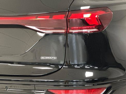 New 2025 Audi Q6 e-tron Premium Plus image 25