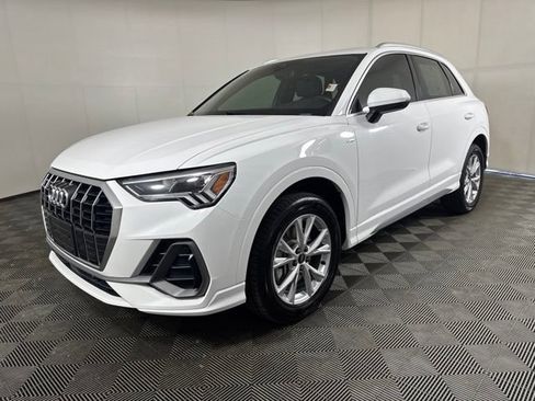 Used 2023 Audi Q3 2.0T Premium AWD/4WD image 8