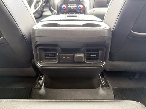 Used 2020 Chevrolet Silverado 1500 RST image 36