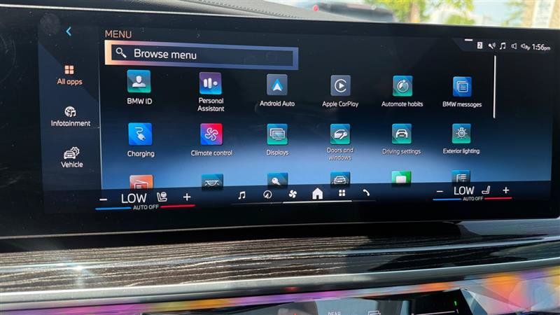 Used 2025 BMW 750e xDrive w/ Executive Package AWD/4WD image 29
