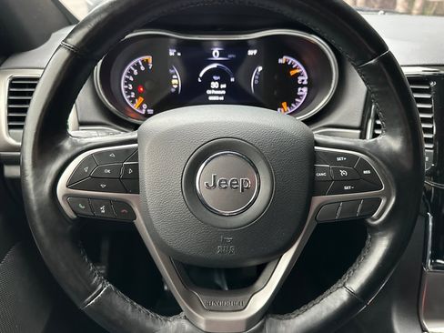 Used 2021 Jeep Grand Cherokee Laredo X image 27