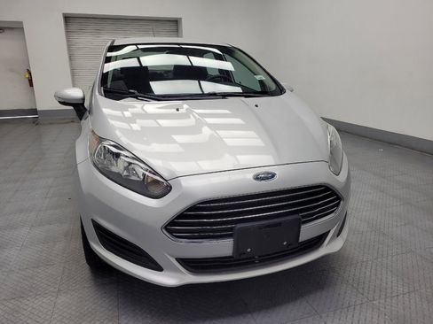 Used 2015 Ford Fiesta SE image 14