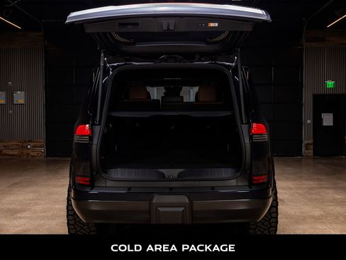 Used 2025 Lexus GX 550 w/ Cold Area Package image 9