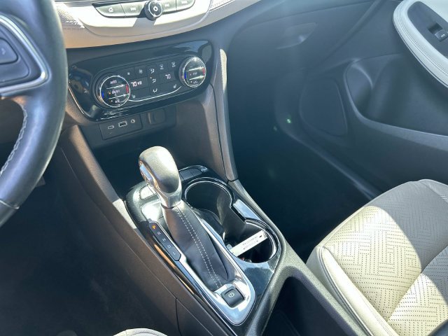 Used 2020 Buick Encore GX Essence FWD image 27
