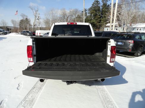 Used 2015 RAM 1500 Express image 19