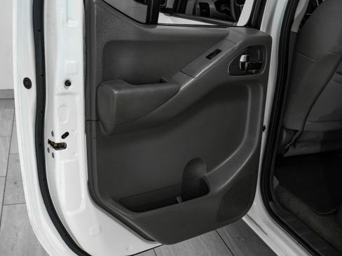 Used 2018 Nissan Frontier SV w/ Value Truck Package image 39