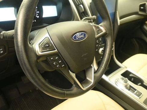 Certified 2022 Ford Edge SEL w/ Convenience Package AWD/4WD image 15