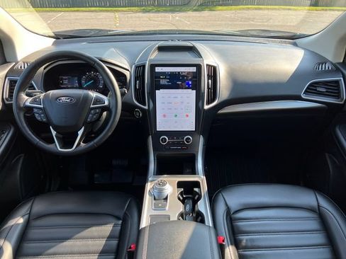 Used 2022 Ford Edge SEL w/ Convenience Package AWD/4WD image 34