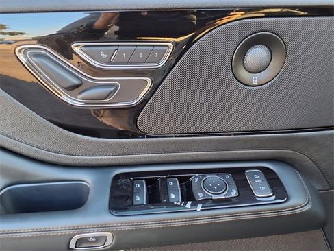 New 2025 Lincoln Aviator 2WD w/ Equipment Group 101A image 9