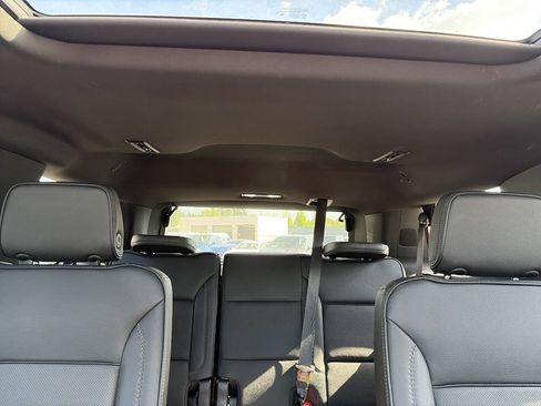 Used 2024 GMC Yukon Denali w/ Denali Reserve Package AWD/4WD image 49
