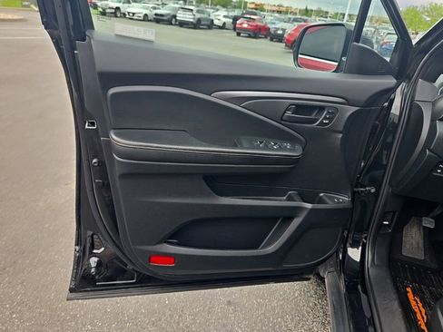 Used 2023 Honda Passport TrailSport image 22