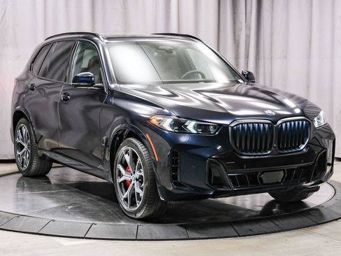 Used 2024 BMW X5 xDrive50e w/ M Sport Package AWD/4WD image 5
