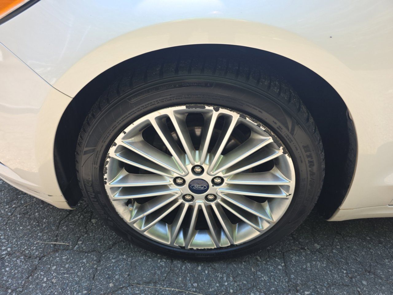 Used 2016 Ford Fusion SE w/ Equipment Group 202A FWD image 27