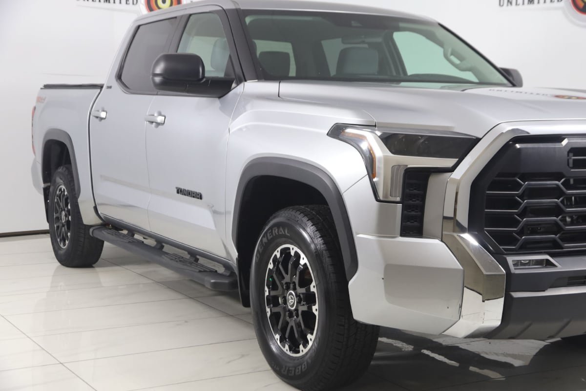Used 2024 Toyota Tundra SR5 w/ TRD Off-Road Package AWD/4WD image 30