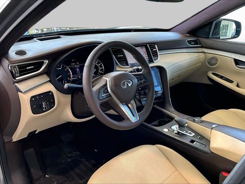 Used 2019 INFINITI QX50 Essential w/ Sensory Package FWD image 19