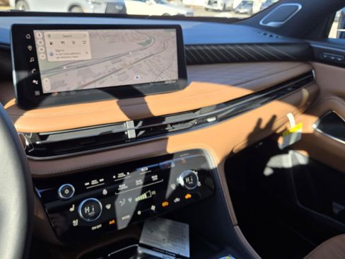 New 2026 INFINITI QX60 Autograph w/ Dark Cargo Package image 33