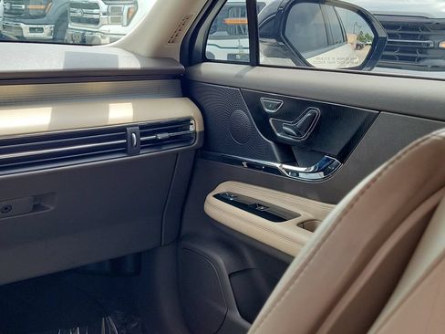 Used 2024 Lincoln Corsair FWD image 15