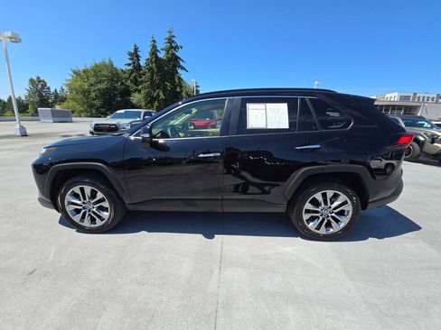 Used 2025 Toyota RAV4 Limited AWD/4WD image 6